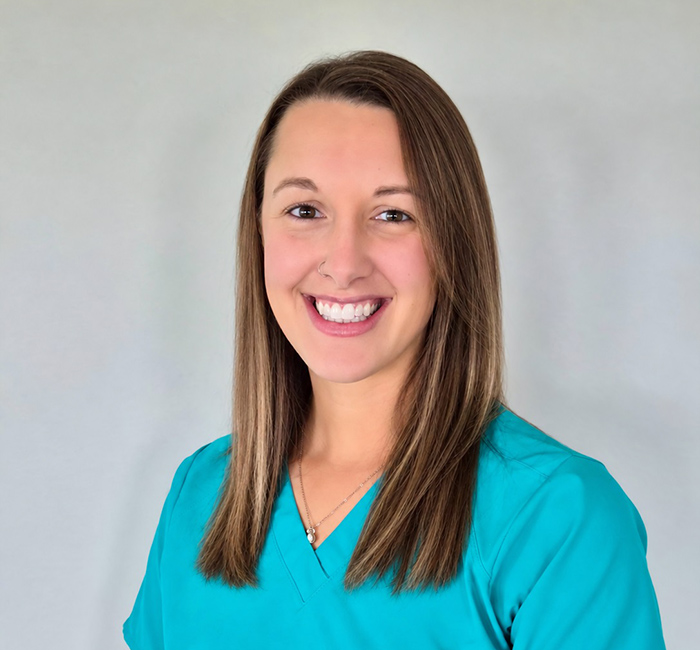 Ashley, Veterinary Assistant